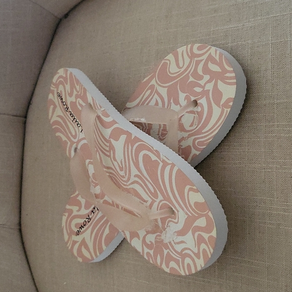 Laila Rowe Beach Set - Picture 8 of 10